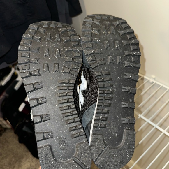 New Balance Sneakers - Picture 4 of 4